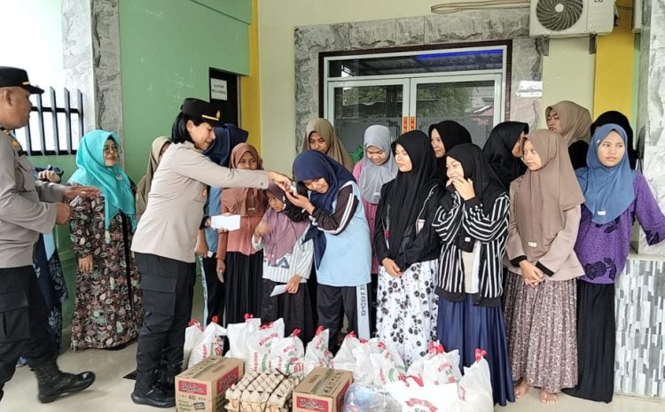  Gelar Jum’at Berkah, Polsek Kualuh Hulu Santuni Anak Yatim Panti Asuhan Putri Siti Aisyah 
