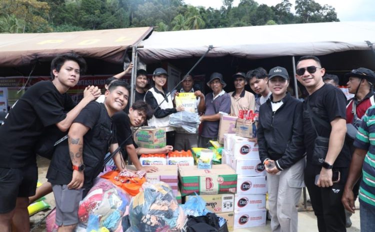  Brimob Polda Sumut dan Influencer Bersatu Misi Kemanusiaan : Sembako Disalurkan ke 4 Titik Posko di Garoga Batang Toru