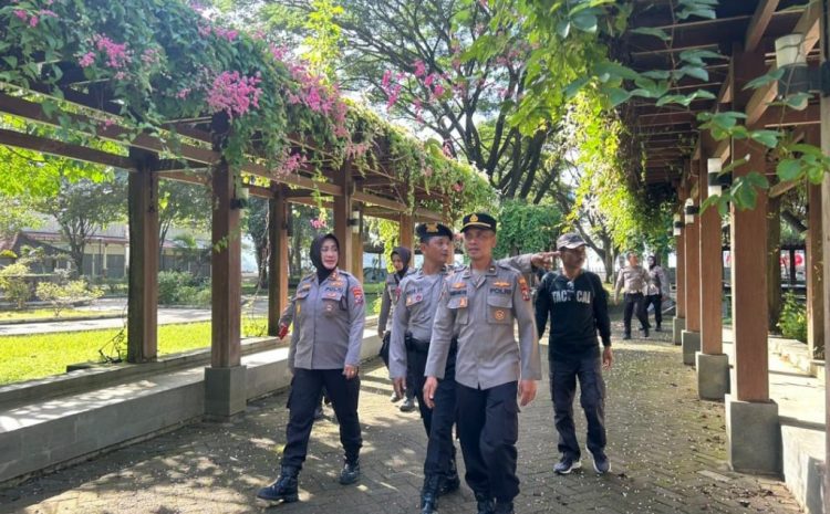  Ditpamobvit Polda Jatim Tinjau Lokasi Wisata Jelang Libur Natal 2025,dan Tahun Baru 2026