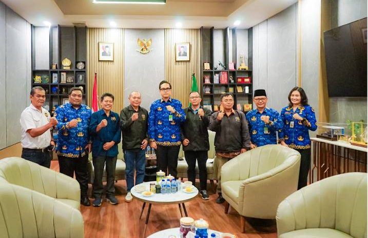  Wali Kota Medan Ajak PWI Sumut Jadikan Natal Momentum Kepedulian Sosial dan Pererat Persatuan 