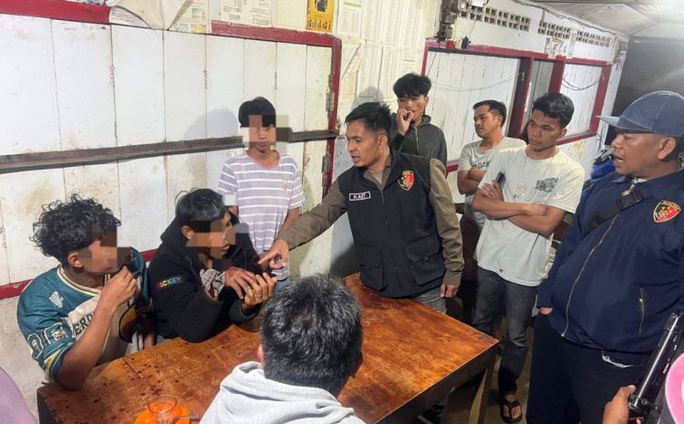Personel Gabungan Polres Karo Sigap Redam Tawuran Antar Pemuda di Desa Kineppen