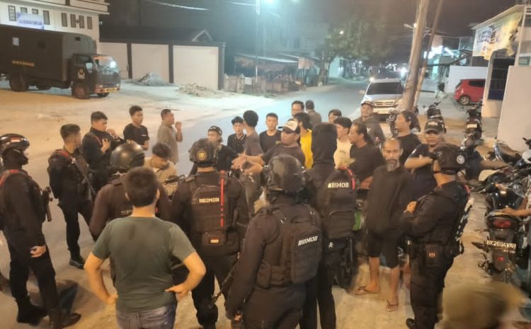  Sisir Titik Rawan Kota Medan, Patroli Sat Brimob Polda Sumut Hadirkan Rasa Aman