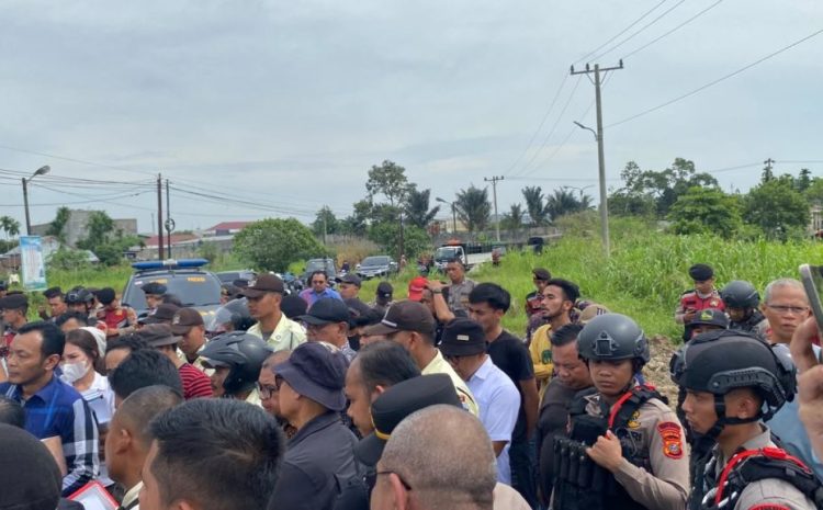 Sigap dan Profesional, Detasemen 45 Anti Anarki Sat Brimob Polda Sumut back up PAM Konstatering di Kebun Limau Mungkur PTPN II