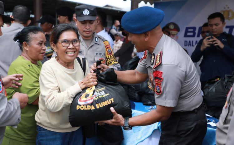  Polda Sumut Hadir untuk Belawan, Salurkan 1.000 Paket Sembako Wujud Kepedulian kepada Masyarakat
