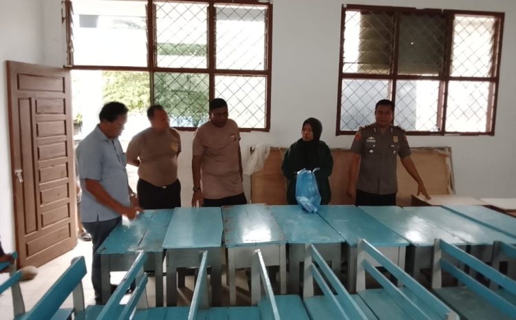 Usai Resmikan Fasilitas Bhayangkari Sumut Salurkan 140 Set Meja dan Kursi untuk SD Terpencil di Karo
