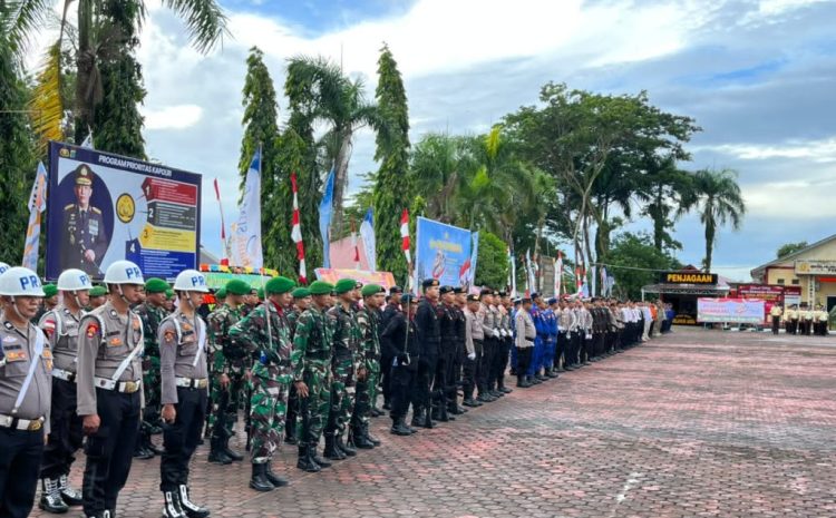  Personel Kompi 4 Yon C Sat Brimob Polda Sumut Ikuti Upacara HUT Bhayangkara ke-80 di Polres Nias