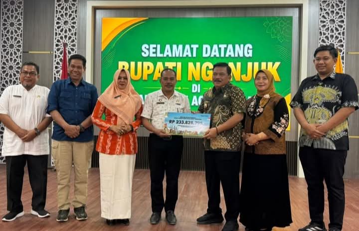  Aceh Tamiang Terima Bantuan Donasi Rp233,8 Juta dari Kabupaten Nganjuk