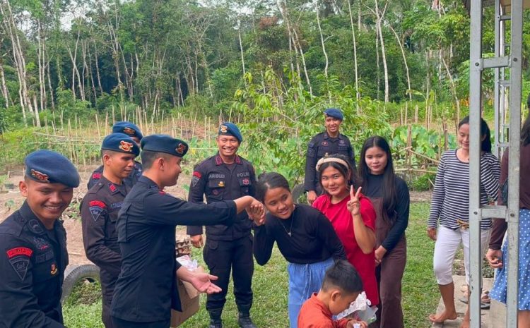 Semangat Berbagi di Pulau Nias, Brimob Polda Sumut Salurkan Kepedulian Melalui Minggu Kasih