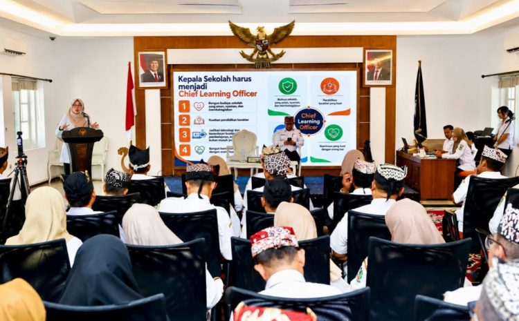  Rotasi 42 Kepala SMP, Bupati Ipuk Tekankan Tak Boleh Ada Anak Putus Sekolah