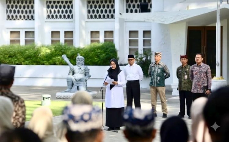 Pimpin Apel Perdana,Ipuk Minta ASN Tingkatkan Pelayanan dan Perkuat Kolaborasi