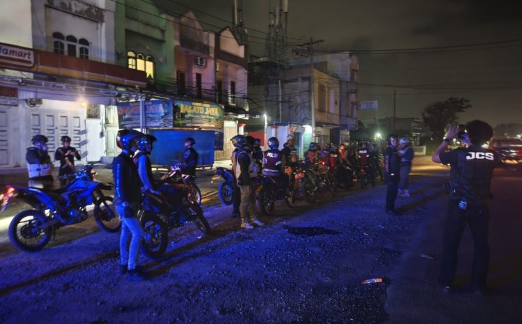  Perkuat Patroli Gabungan Dinihari Sat Brimob Polda Sumut Bersama Polrestabes Medan Hadir Jaga Kota Medan