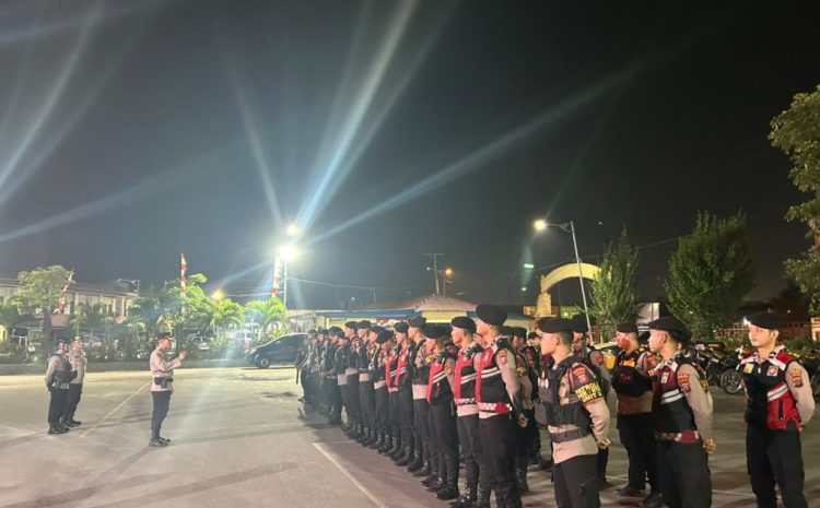  Sat Brimob Polda Sumut Patroli Skala Besar Perkuat Sinergi Jaga Kondusivitas Wilayah Belawan pada Malam Hari
