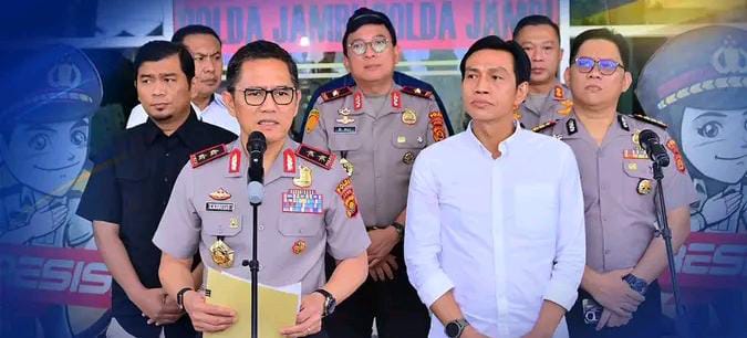 Kapolda Jambi Pimpin Konferensi Pers Penanganan Dugaan Tindak Pidana Perdagangan Orang (TPPO) 