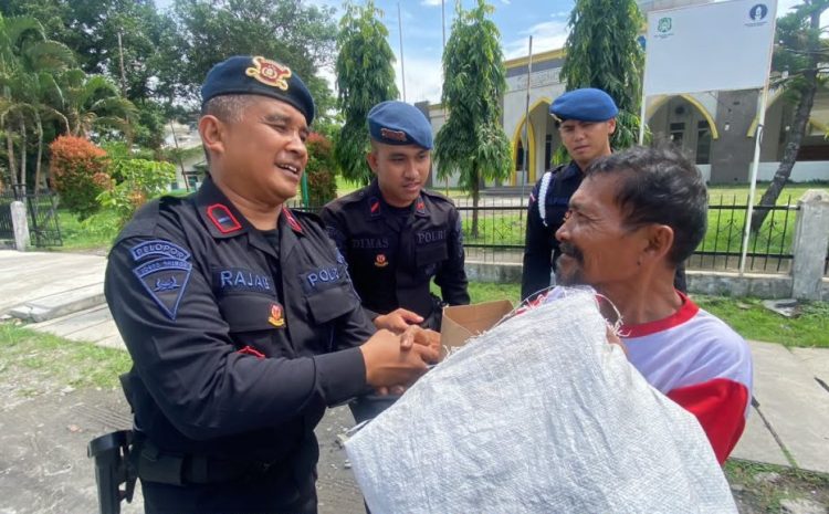  Brimob Polda Sumut Tebar Kepedulian Lewat Program Minggu Kasih, Pererat Silaturahmi Bersama Masyarakat