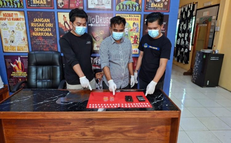  Dalam Sepekan Satresnarkoba Polres Morowali Utara Kembali Amankan 56 Paket Sabu dan 4 Orang Pelaku 