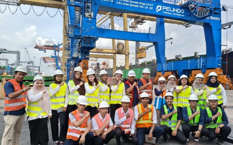  Pelindo Regional 1 Belawan Kenalkan Ekosistem Kepelabuhanan kepada Mahasiswa Magang