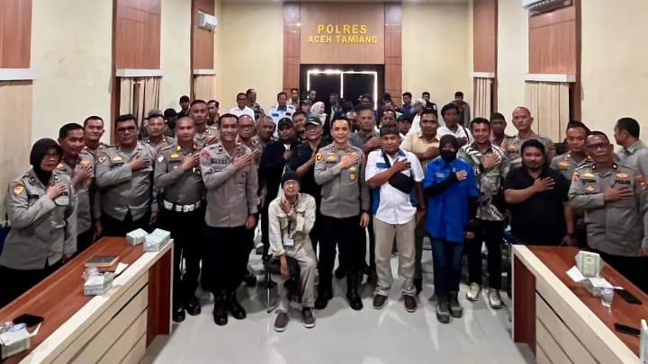  Kapolres Aceh Tamiang dan Jajaran Jalin Silaturahmi dengan Insan Pers,Perkuat Sinergi untuk Kemajuan Daerah