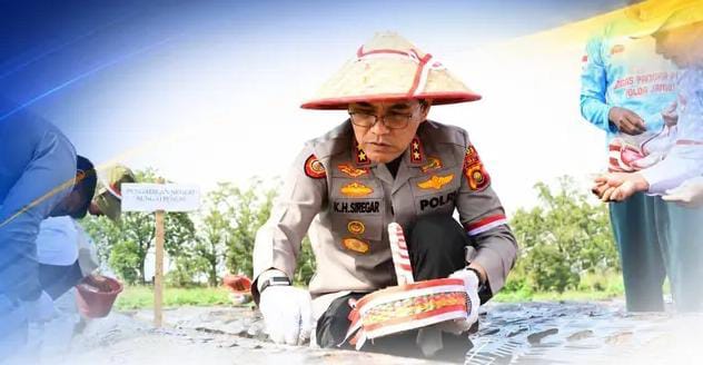  Perkuat Ketahanan Pangan dan Swasembada Nasional,Polda Jambi Tanam Bawang Putih Serentak di Kayu Aro