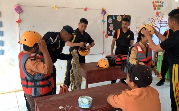  Brimob Sumut Sapa Anak Sekolah, Belajar Bersama tentang Kesiapsiagaan dan Keselamatan Saat Terjadi Bencana