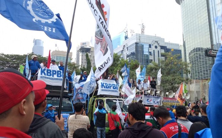  50 Ribu Buruh Tumpah ke Jakarta, Kawal RUU Perlindungan Ketenagakerjaan dan Bawa 11 Tuntutan ke Istana