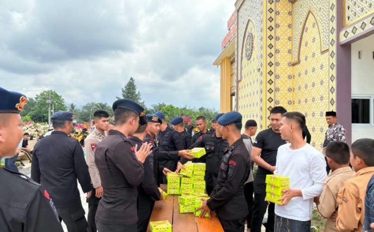  Semangat Kepedulian Brimob Sumut Berbagi Jumat Berkah di Tiga Wilayah Secara Bersamaan