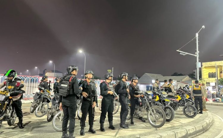  Brimob Sumut Bersama Polrestabes Medan Sisir Kota di Malam Hari, Cegah Kejahatan Jalanan