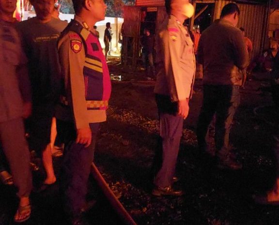  Kebakaran Hebat di Jatiuwung Tangerang, 10 Lapak Usaha dan Satu Rumah Terdampak
