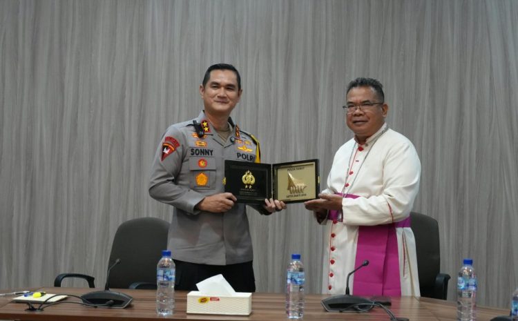  Kapolda Sumut Rangkul Keuskupan Agung Medan, Ajak Perangi Narkoba dan Kejahatan Sosial